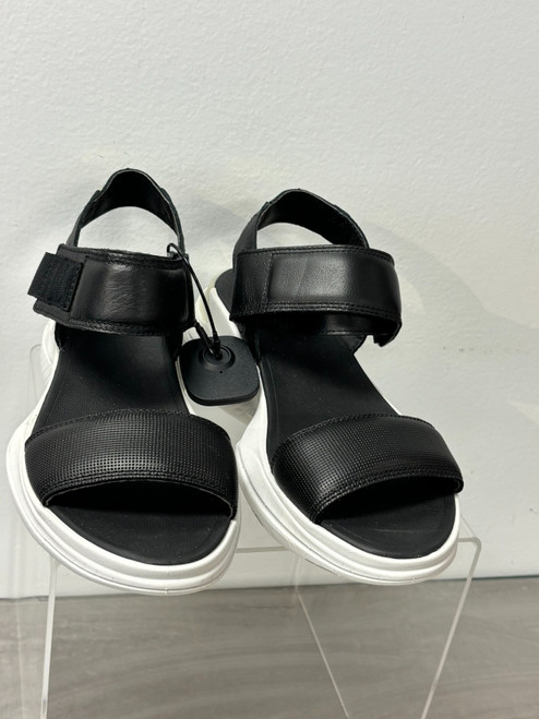 Vist Large View of Product Image Which is Used Sorel Sandals 7