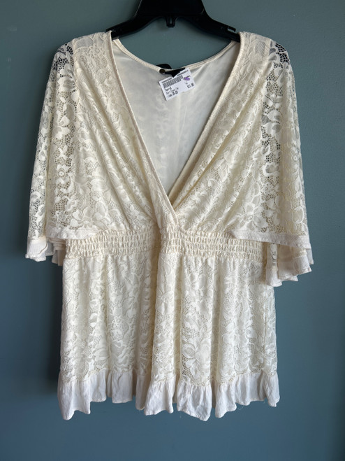 Vist Large View of Product Image Which is Used Torrid Short Sleeve Top 2X-20