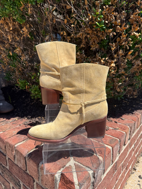 Vist Large View of Product Image Which is Used Veronica Beard Ankle Boots 9