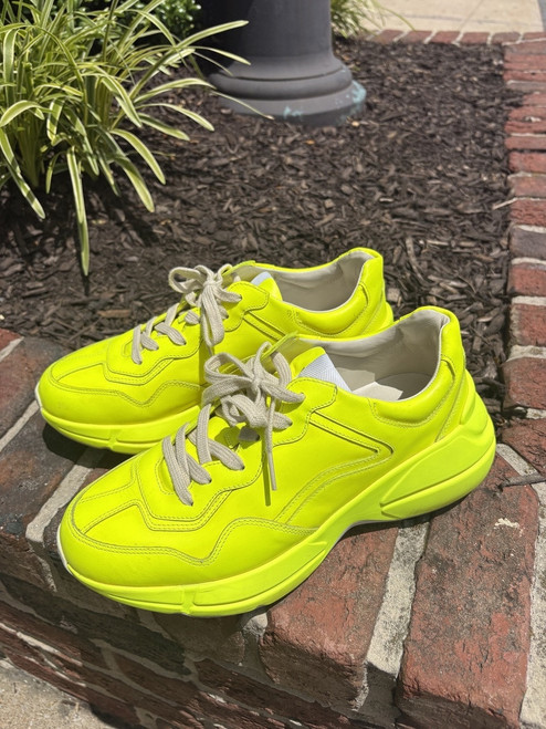 Vist Large View of Product Image Which is Used Gucci Casual Sneakers 9