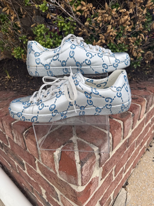 Vist Large View of Product Image Which is Used Gucci Sneakers 12