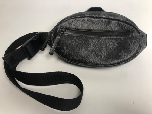 Vist Large View of Product Image Which is Used Louis Vuitton Crossbody Bag