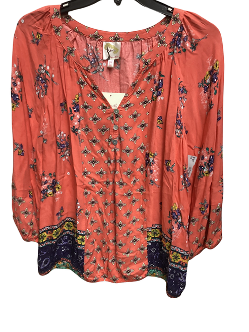 Vist Large View of Product Image Which is NWT FIG AND FLOWERS TOPS L-12/14