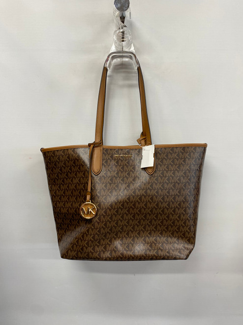 Vist Large View of Product Image Which is Used Michael Michael Kors Xlarge Handbag