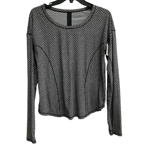 Vist Large View of Product Image Which is Used Lululemon Athletica Active Long Sleeve L-12/14