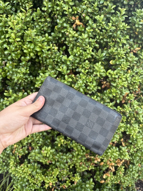 Vist Large View of Product Image Which is Used Louis Vuitton Leather Wallet