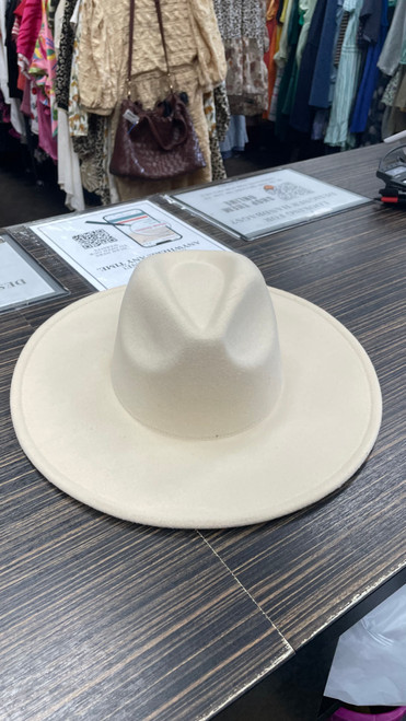 Vist Large View of Product Image Which is Used Unbranded Summer Hat S 4-6/27-28