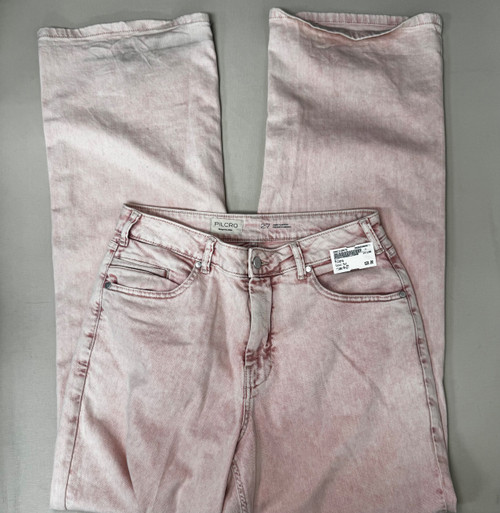 Vist Large View of Product Image Which is Used Pilcro Casual Pant 4-27