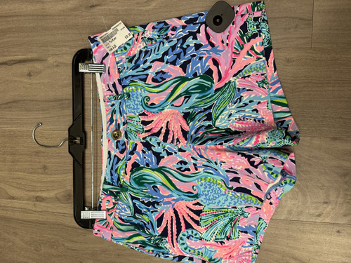Vist Large View of Product Image Which is Used Lilly Pulitzer Shorts 2-26