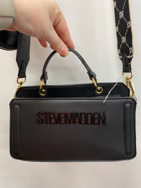 Vist Large View of Product Image Which is Used Steve Madden Small Handbag