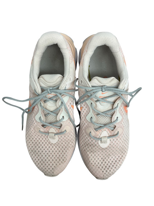 Vist Large View of Product Image Which is Used Nike Performance Shoes 7
