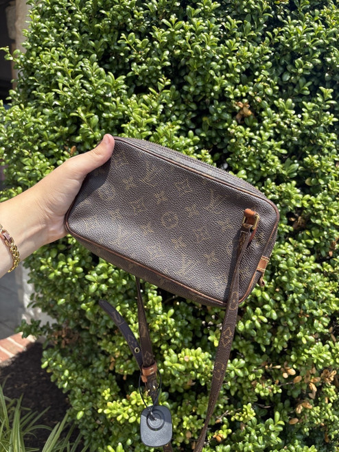 Vist Large View of Product Image Which is Used Louis Vuitton Small Leather Handbag