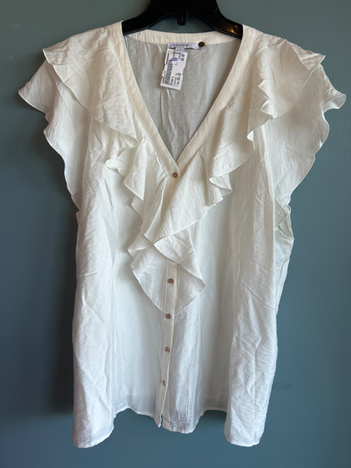 Vist Large View of Product Image Which is Used Chico's Sleeveless Top XXL-20