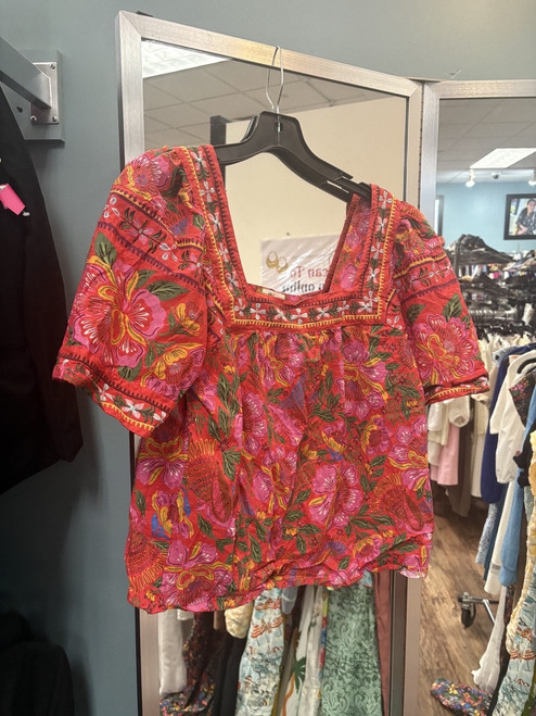 Vist Large View of Product Image Which is Used Farm Rio Short Sleeve Top S-4/6
