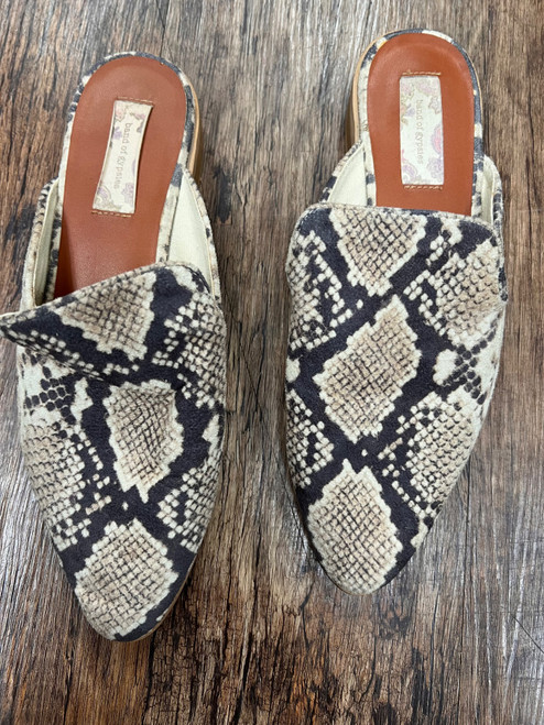 Vist Large View of Product Image Which is Used Band Of Gypsies Flats 9.5