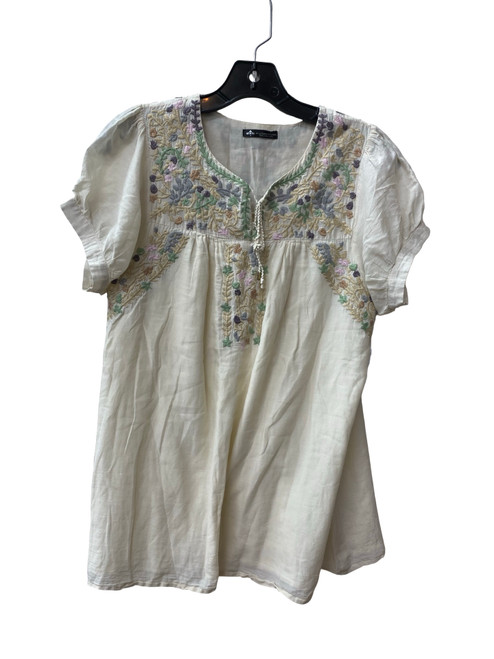 Vist Large View of Product Image Which is Used De La Louise Short Sleeve Top S-4/6
