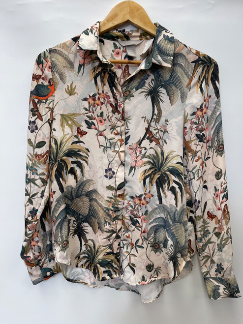 Vist Large View of Product Image Which is Used H & M Long Sleeve Top XS-0/2