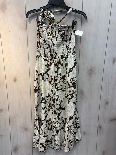 Vist Large View of Product Image Which is Used Luxology Long Dress F S-4/6