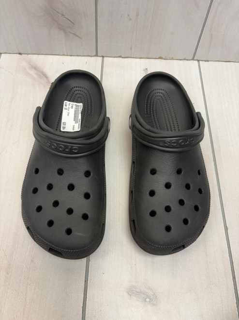 Vist Large View of Product Image Which is Used Crocs Mens Casual Shoes 10