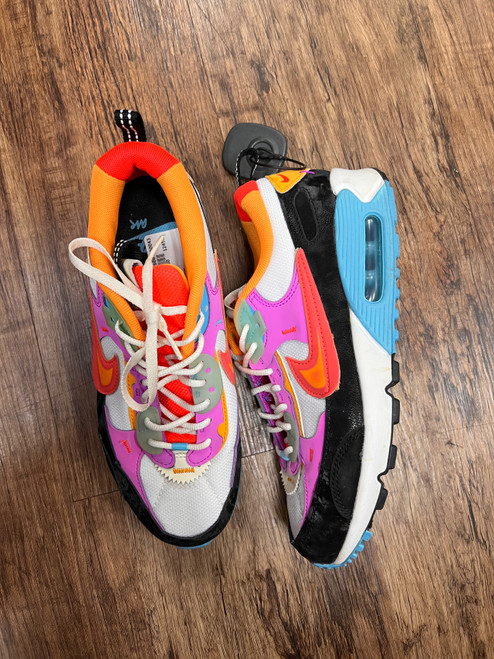 Vist Large View of Product Image Which is Used Nike Performance Shoes 8.5