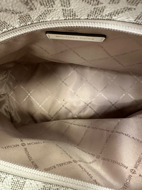 Vist Large View of Product Image Which is Used Michael Michael Kors Large Handbag