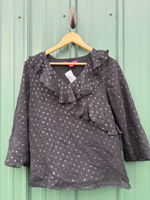 Vist Large View of Product Image Which is Used Lilly Pulitzer Long Sleeve Top XS-0/2