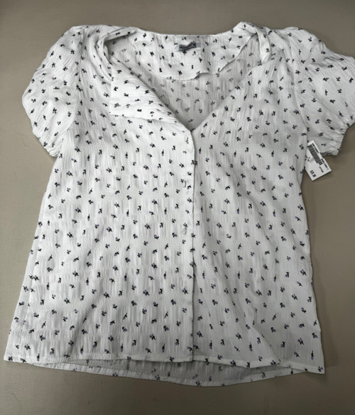 Vist Large View of Product Image Which is Used Hotping Short Sleeve Top S-4/6