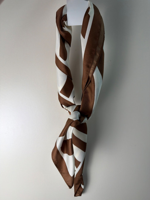 Vist Large View of Product Image Which is Used Unbranded Lightweight Scarf