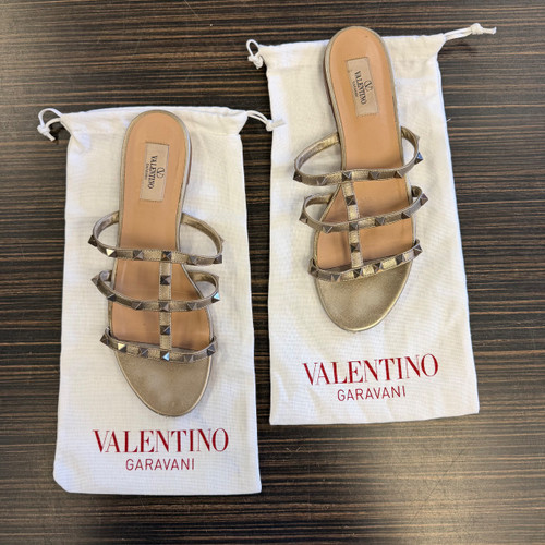 Vist Large View of Product Image Which is Used AS IS Valentino Flats 10