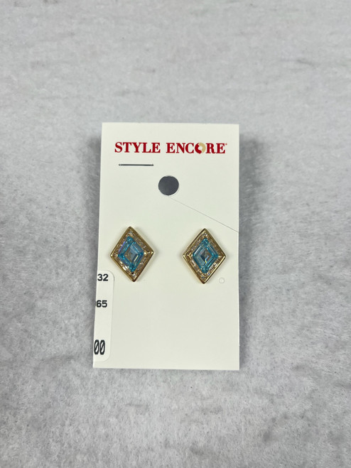 Vist Large View of Product Image Which is Used Bomb Party Earrings