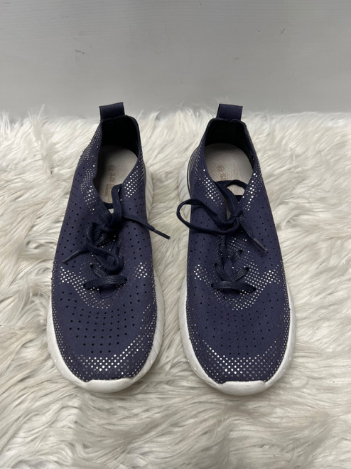 Vist Large View of Product Image Which is Used Isle Jacobsen Casual Shoes 11.5