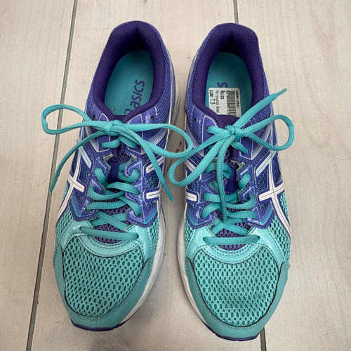 Vist Large View of Product Image Which is Used Asics Performance Shoes 7.5