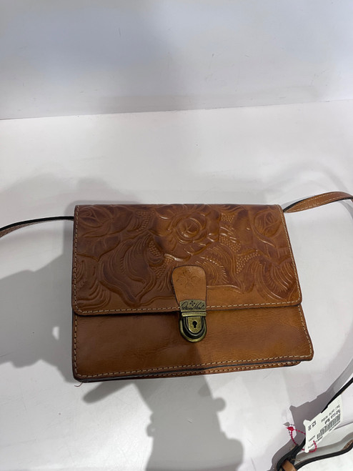 Vist Large View of Product Image Which is Used Patricia Nash Small Leather Handbag