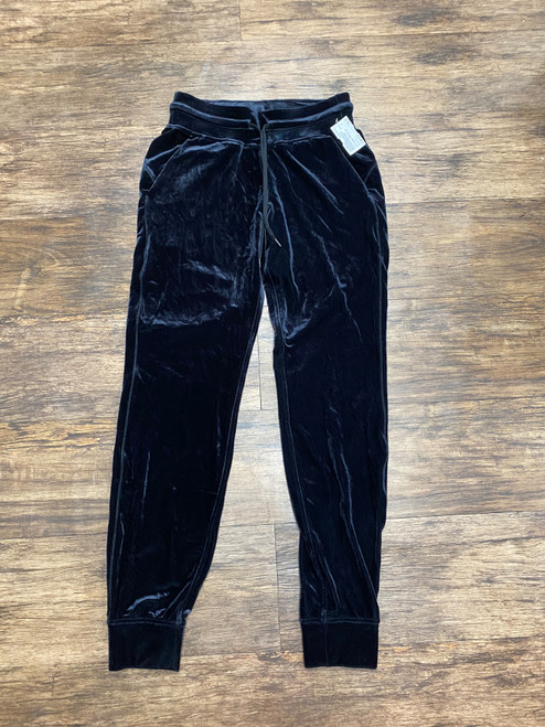 Vist Large View of Product Image Which is Used Lululemon Athletica Active Pant 4-27