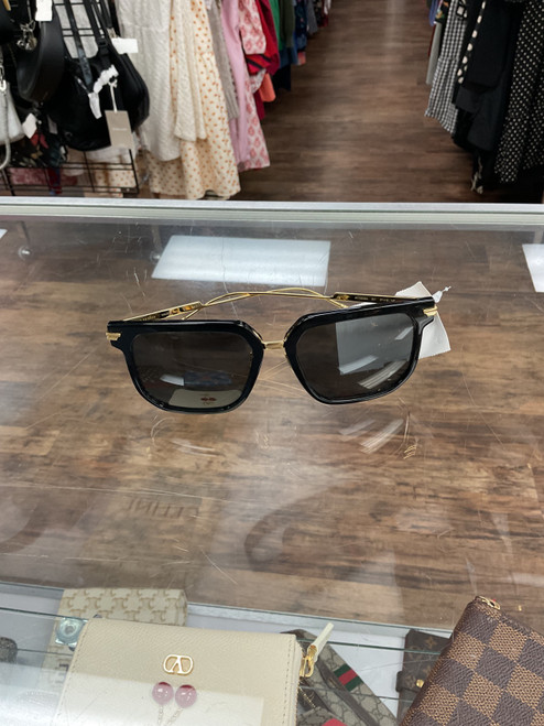 Vist Large View of Product Image Which is Used Bottega Veneta Sunglasses