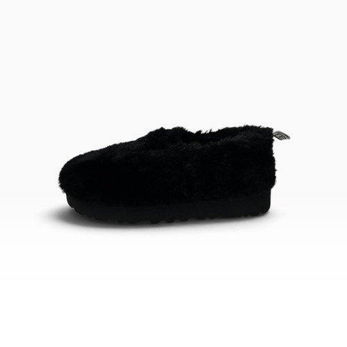 Vist Large View of Product Image Which is Used Ugg Australia Flats 5