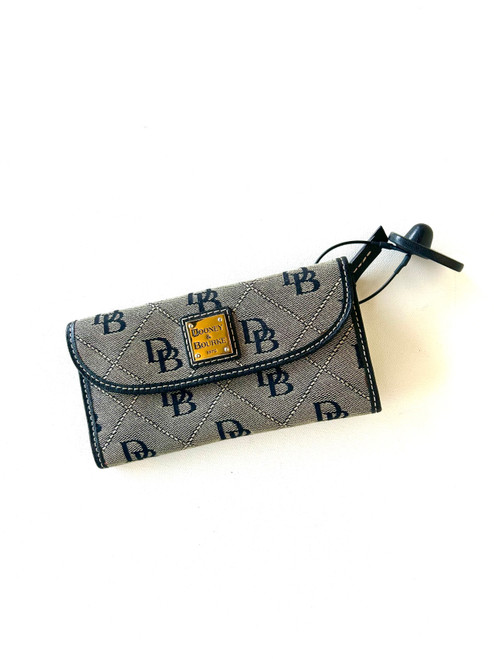 Vist Large View of Product Image Which is Used Dooney & Bourke Wallet