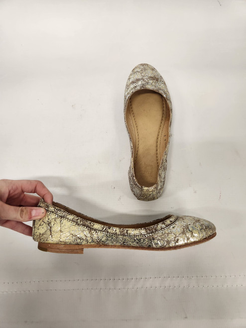 Vist Large View of Product Image Which is Used Frye Flats 7