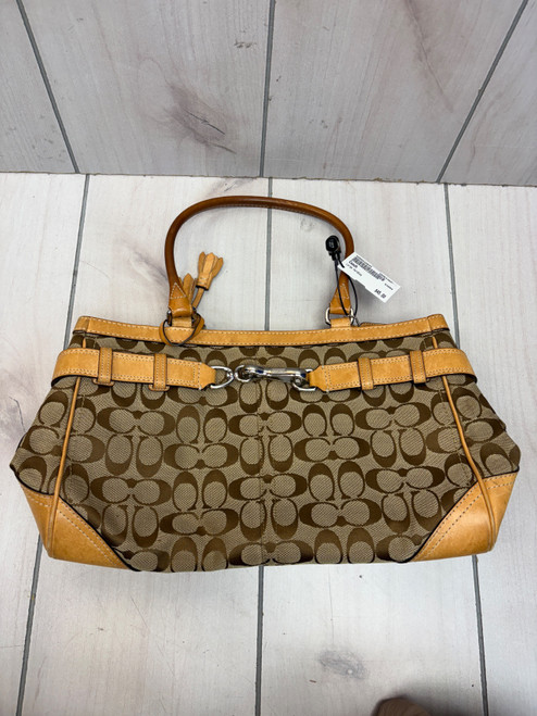 Vist Large View of Product Image Which is Used Coach Large Handbag