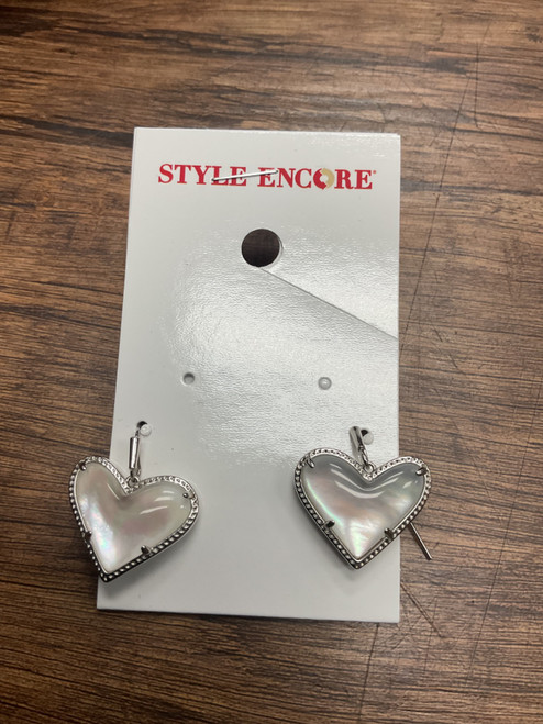Vist Large View of Product Image Which is Used Kendra Scott Earrings