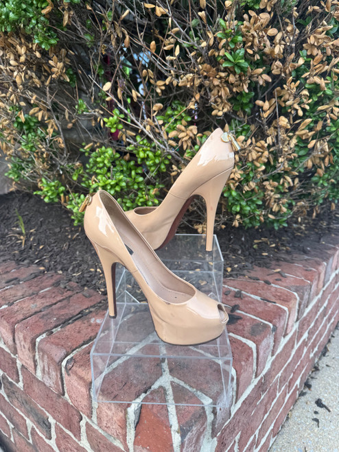 Vist Large View of Product Image Which is Used Louis Vuitton High Heels 10