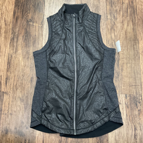 Vist Large View of Product Image Which is Used Lululemon Athletica Lightweight Vest S-4/6