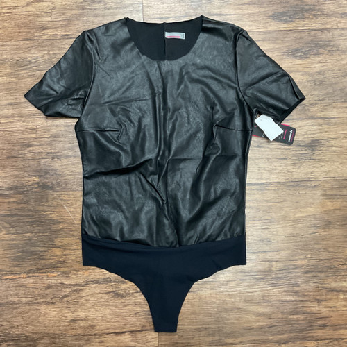 Vist Large View of Product Image Which is Used Commando Short Sleeve Top L-12/14