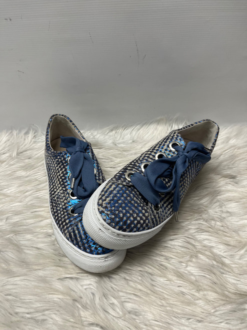 Vist Large View of Product Image Which is Used Gabor Casual Shoes 7.5
