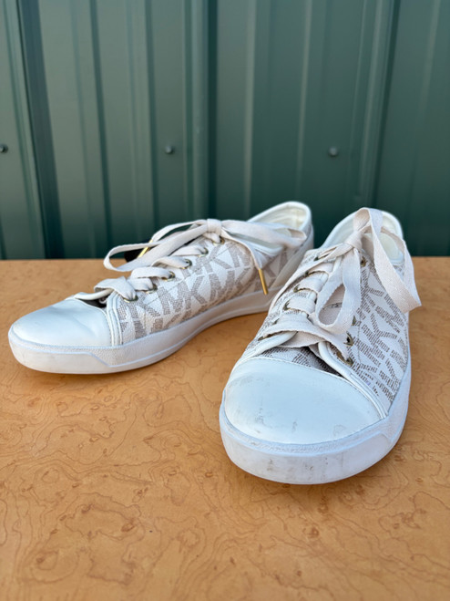 Vist Large View of Product Image Which is Used Unbranded Casual Shoes 8.5