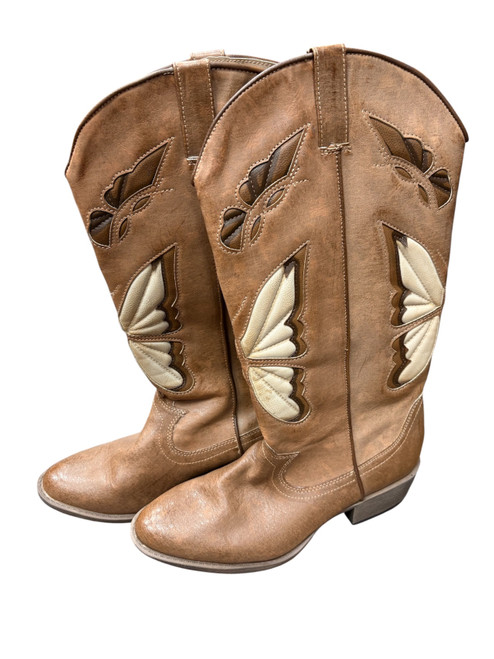 Vist Large View of Product Image Which is Used Coconuts By Matisse Outerwear Boots 10