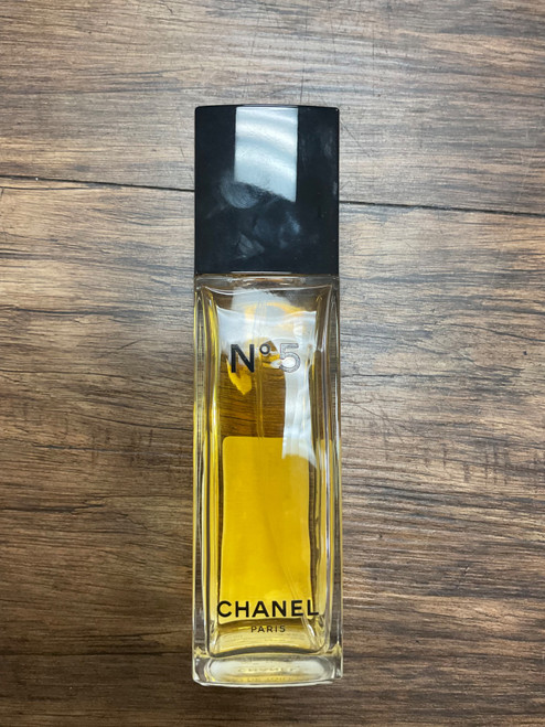 Vist Large View of Product Image Which is Used Chanel n*5 perfume