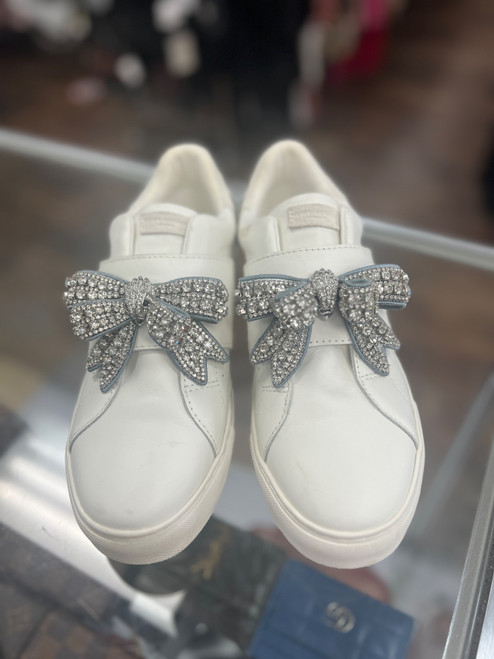 Vist Large View of Product Image Which is Used Kurt Geiger Casual Shoes 9.5