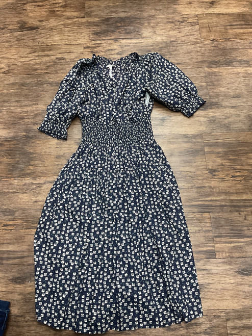 Vist Large View of Product Image Which is Used apiece apart  Long Dress B M-8/10