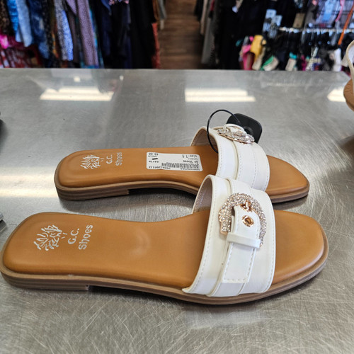 Vist Large View of Product Image Which is Used Gc Shoes Sandals 7.5